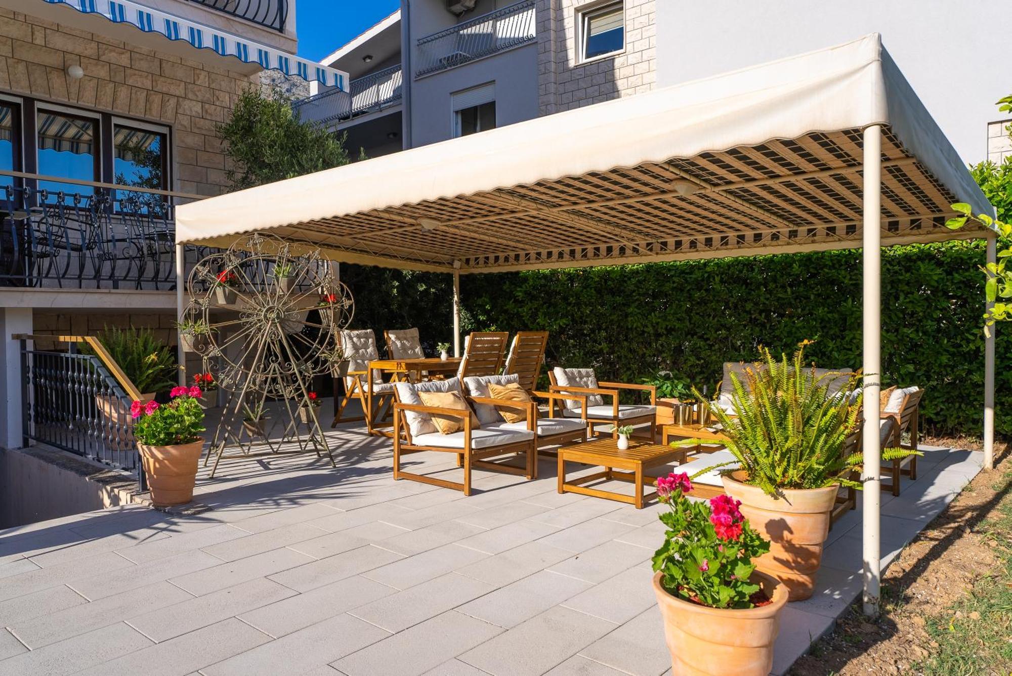 Storge Boutique Bed & Breakfast Омиш Экстерьер фото